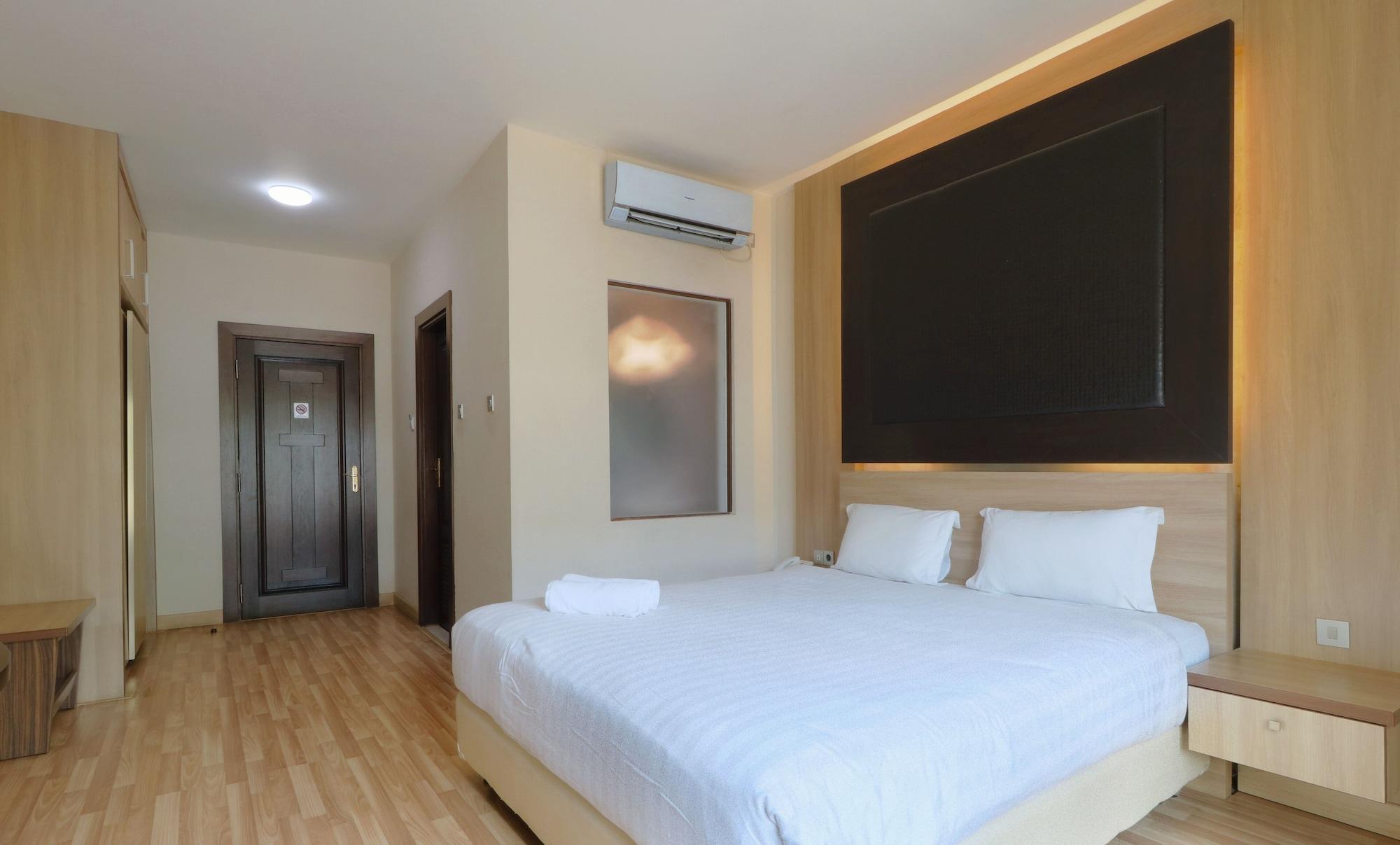 Mutiara Suites Jakarta Exterior photo