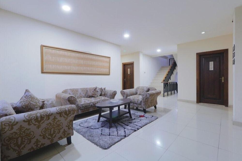 Mutiara Suites Jakarta Exterior photo