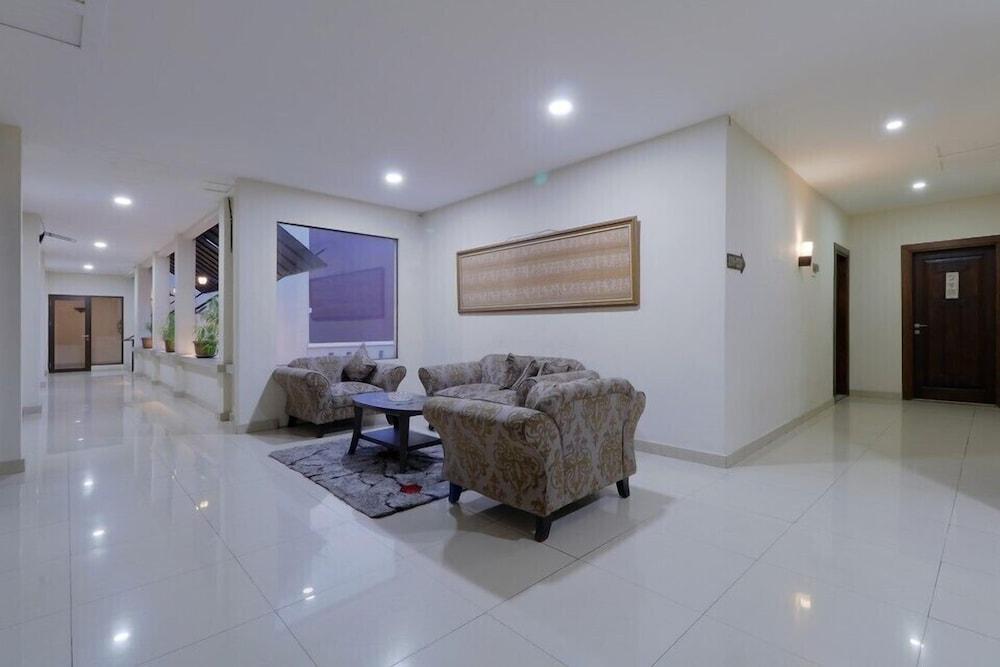 Mutiara Suites Jakarta Exterior photo