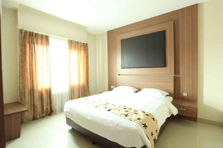 Mutiara Suites Jakarta Exterior photo