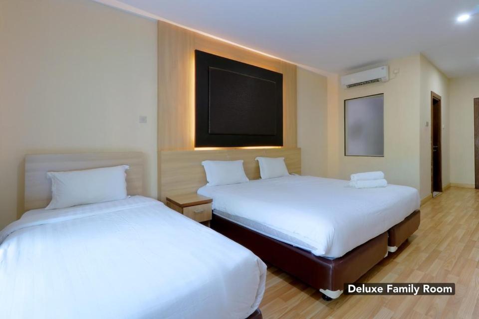 Mutiara Suites Jakarta Exterior photo