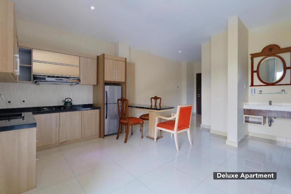 Mutiara Suites Jakarta Exterior photo