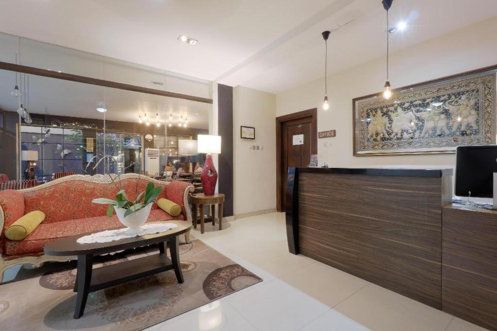 Mutiara Suites Jakarta Exterior photo